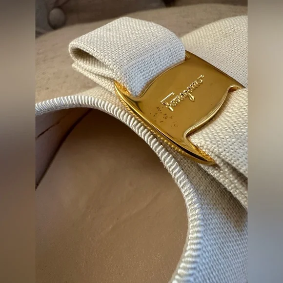 Vintage 90s Salvatore Ferragamo cream linen bow toe kitten heels women’s 7 1/2 - Picture 8 of 14